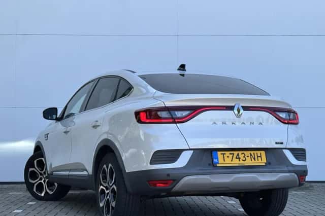 Renault Arkana (2023) thumbnail 6