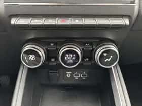 Renault Clio (2021) thumbnail 9