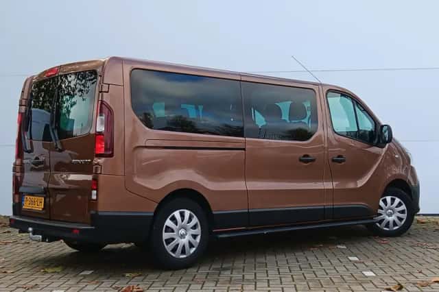 Renault Trafic (2021) thumbnail 2