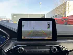Ford Kuga (2023) thumbnail 17
