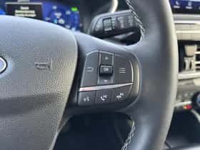 Ford Kuga (2023) thumbnail 22