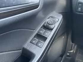 Ford Kuga (2023) thumbnail 26
