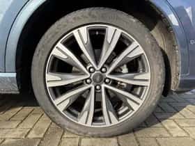 Ford Kuga (2023) thumbnail 9