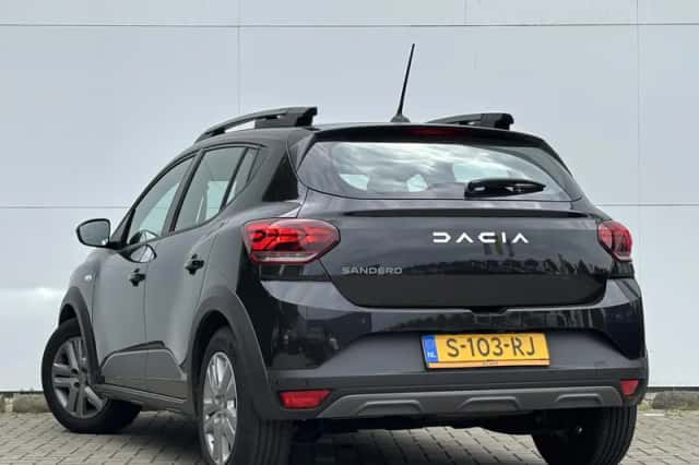 Dacia Sandero Stepway (2023) thumbnail 6