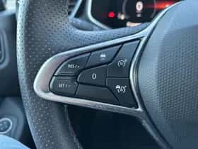 Renault Clio (2024) thumbnail 25