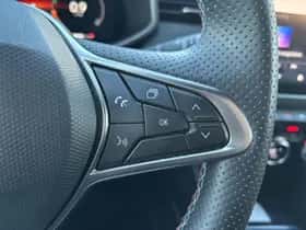 Renault Clio (2024) thumbnail 27