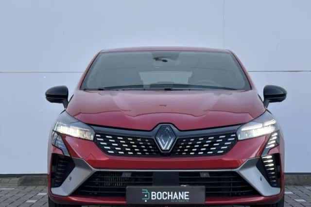 Renault Clio (2024) thumbnail 2