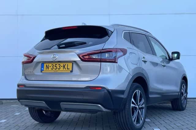 Nissan Qashqai (2021) thumbnail 2