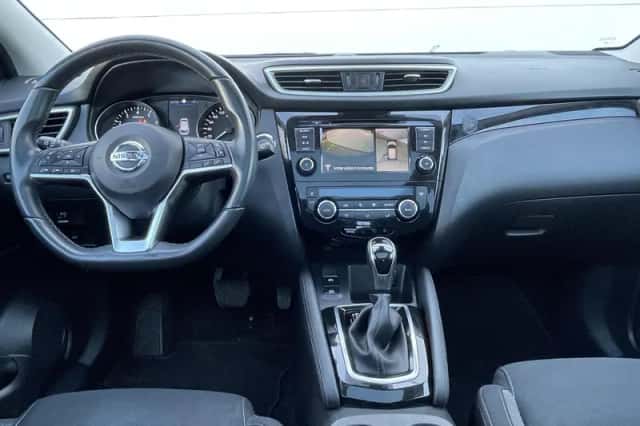 Nissan Qashqai (2021) thumbnail 3