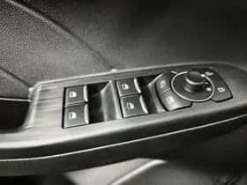 Ford Kuga (2024) thumbnail 18