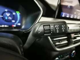 Ford Kuga (2024) thumbnail 32