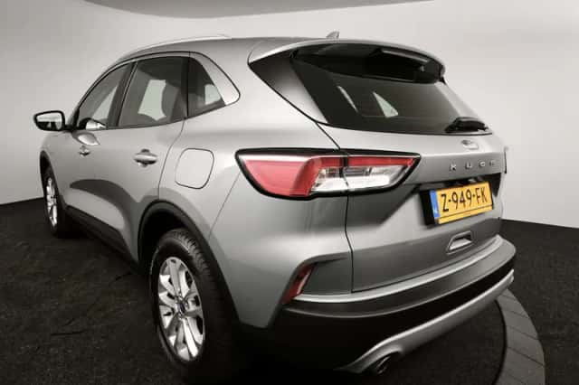Ford Kuga (2024) thumbnail 6