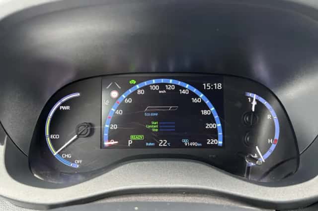 Toyota Yaris Cross (2023) thumbnail 4