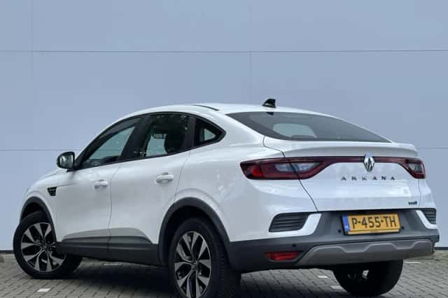 Renault Arkana (2022) thumbnail 6