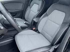 Renault Clio (2024) thumbnail 7