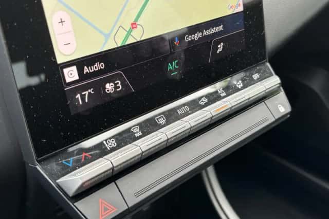 Renault Captur (2026) thumbnail 3