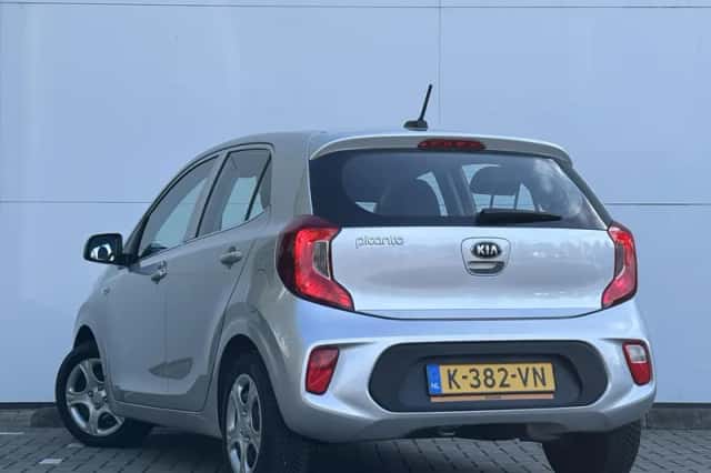 Kia Picanto (2021) thumbnail 6