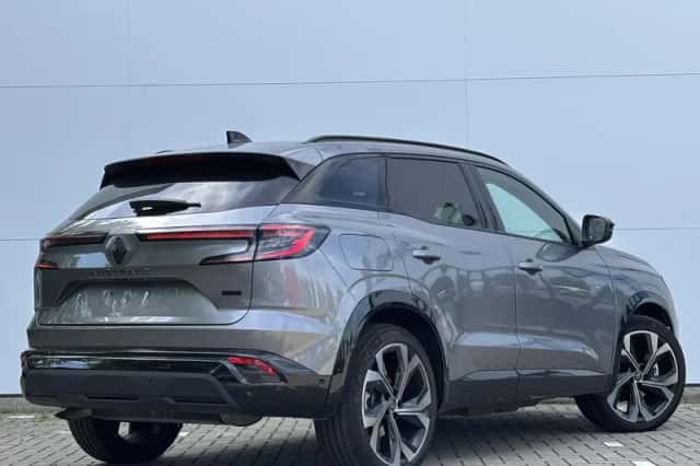 Renault Austral (2025) thumbnail 2