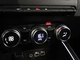 Renault Clio (2024) thumbnail 24