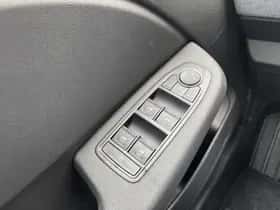 Renault Clio (2024) thumbnail 18