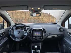 Renault Captur (2018) thumbnail 3