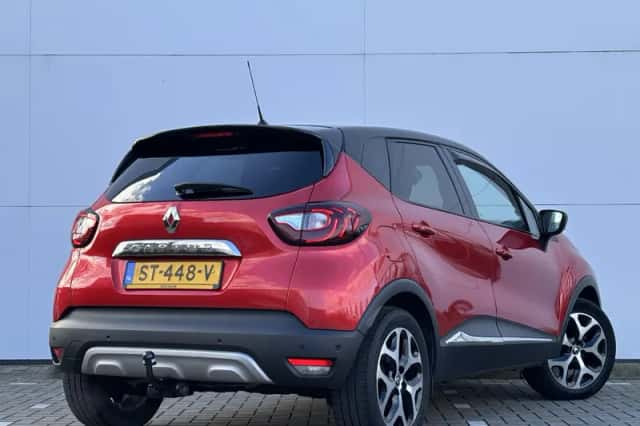 Renault Captur (2018) thumbnail 2