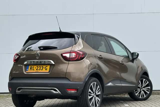 Renault Captur (2017) thumbnail 2