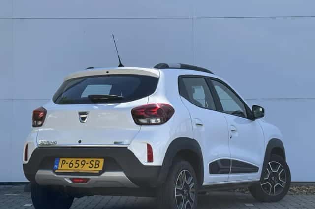 Dacia Spring (2022) thumbnail 2
