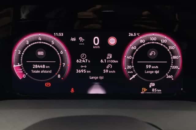 Volkswagen Golf (2025) thumbnail 4