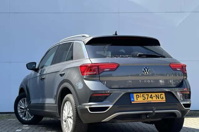 Volkswagen T-Roc (2022) thumbnail 6