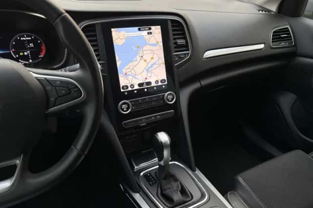 Renault Mégane (2023) thumbnail 3