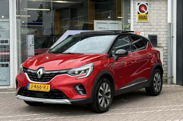 Renault Captur (2020) thumbnail 2