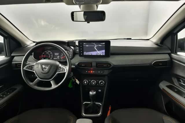 Dacia Sandero (2021) thumbnail 3
