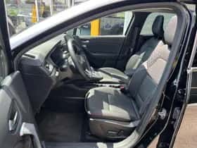 Renault Captur (2024) thumbnail 7