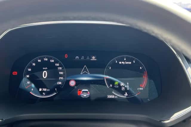 Renault Captur (2024) thumbnail 4
