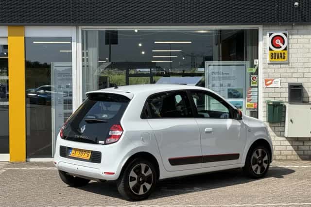 Renault Twingo (2016) thumbnail 2