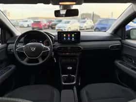 Dacia Sandero (2023) thumbnail 3