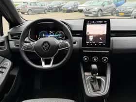 Renault Clio (2023) thumbnail 3