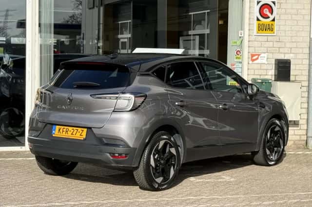 Renault Captur (2024) thumbnail 6