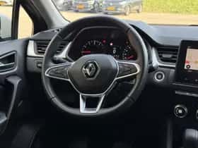 Renault Captur (2020) thumbnail 23