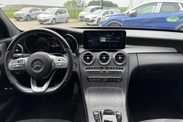 Mercedes-Benz C-Klasse (2020) thumbnail 3
