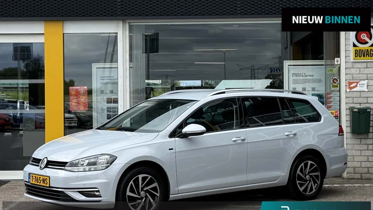 Volkswagen Golf (2018) — foto 1