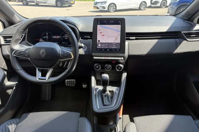 Renault Clio (2025) thumbnail 3