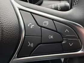 Renault Clio (2022) thumbnail 19