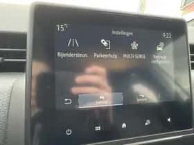 Renault Clio (2022) thumbnail 25