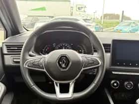Renault Clio (2022) thumbnail 10