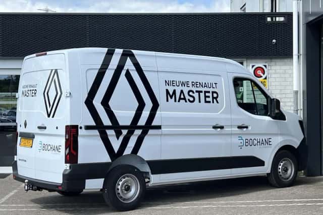 Renault Master (2024) thumbnail 2