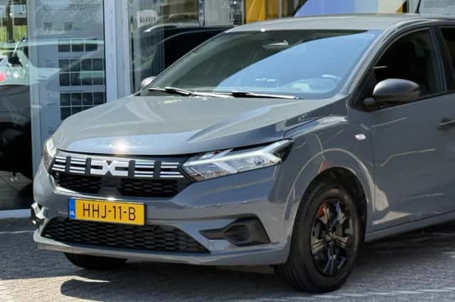 Dacia Sandero (2025) thumbnail 5