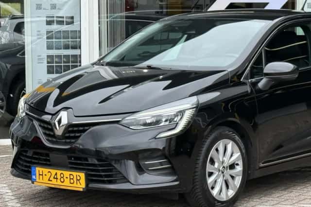 Renault Clio (2020) thumbnail 3