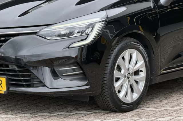 Renault Clio (2020) thumbnail 4